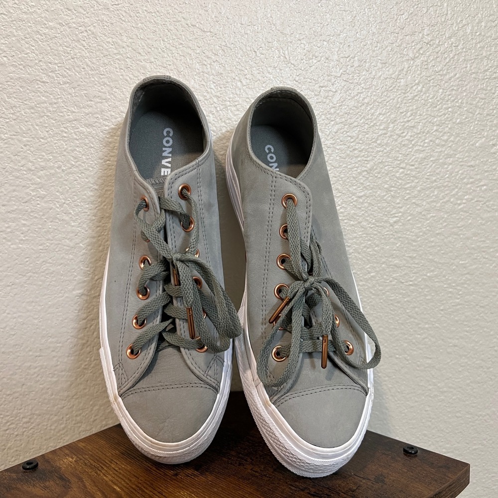 Converse Chuck Taylor All Star Lift Low Dark Stucco Leather Platform Women 10.5